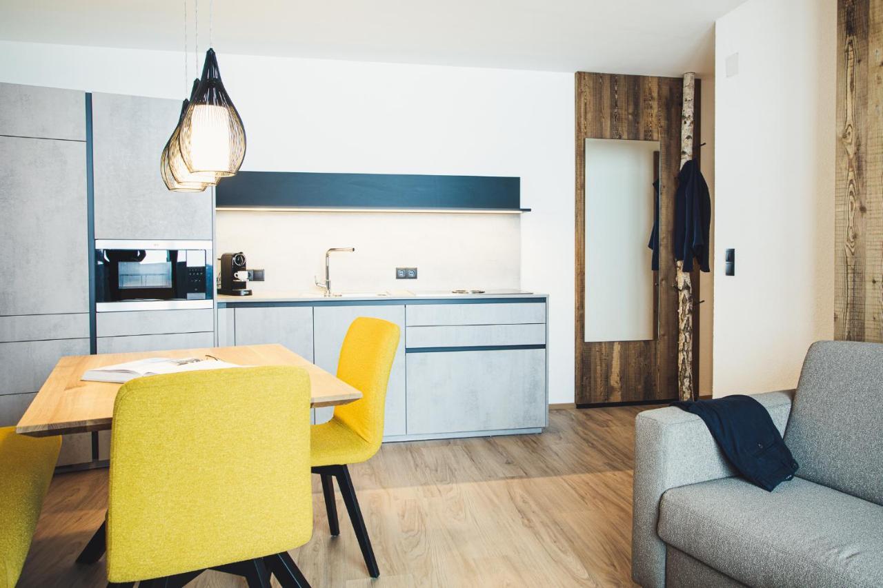 Austria Aparthotel Фис Екстериор снимка