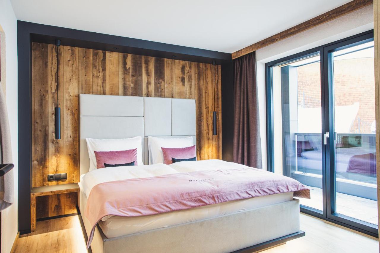 Austria Aparthotel Фис Екстериор снимка