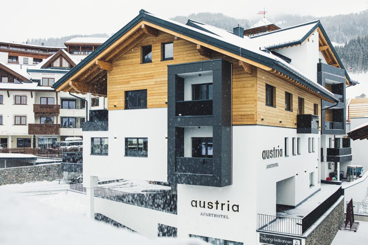 Austria Aparthotel Фис Екстериор снимка