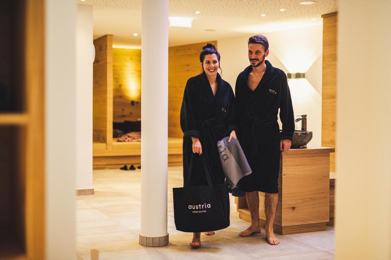 Austria Aparthotel Фис Екстериор снимка