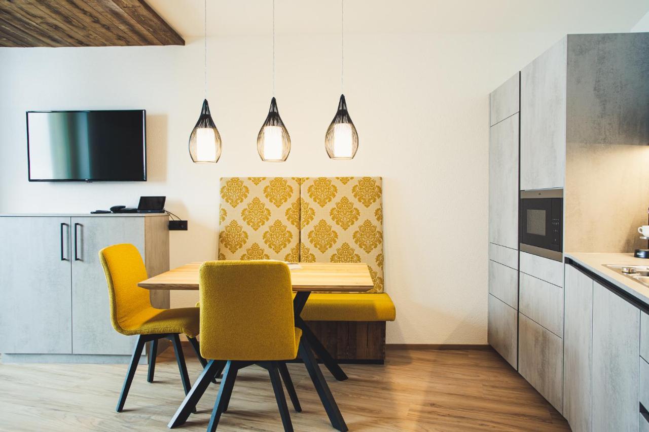 Austria Aparthotel Фис Екстериор снимка