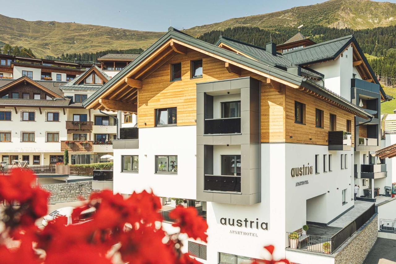 Austria Aparthotel Фис Екстериор снимка