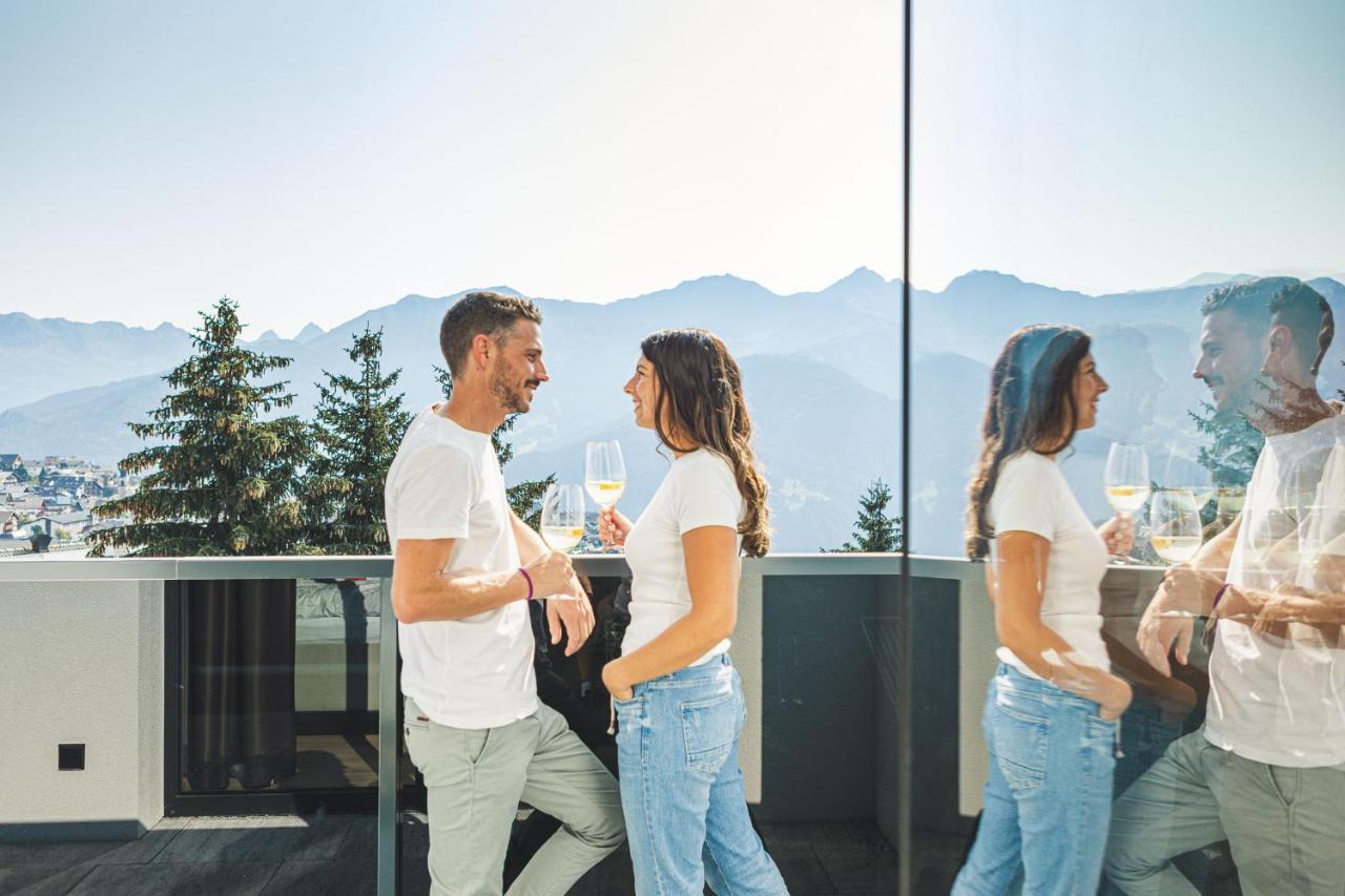 Austria Aparthotel Фис Екстериор снимка