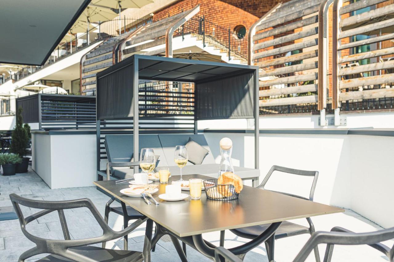 Austria Aparthotel Фис Екстериор снимка